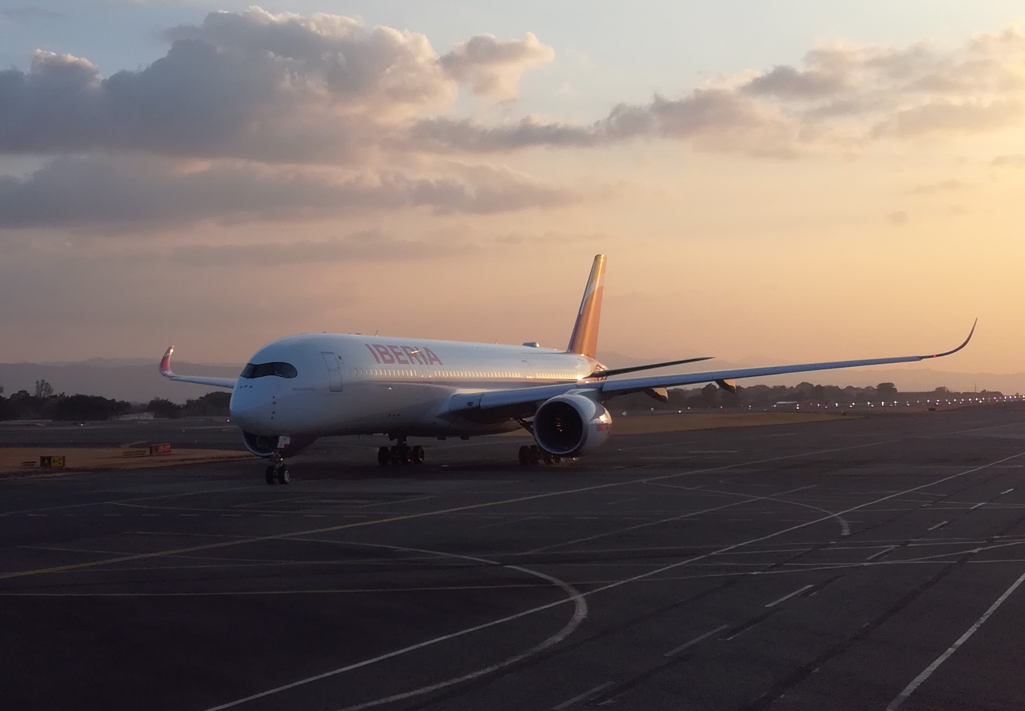 costa rica, vols, aéroport sjo, iberia, avions